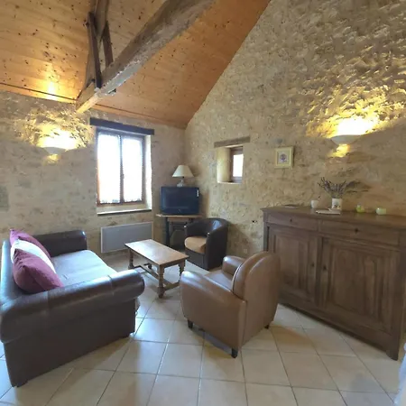 Avec 3 Chambres, Wifi, Terrasse, Proche Sites Touristiques, Animaux Acceptes - Fr-1-616-138